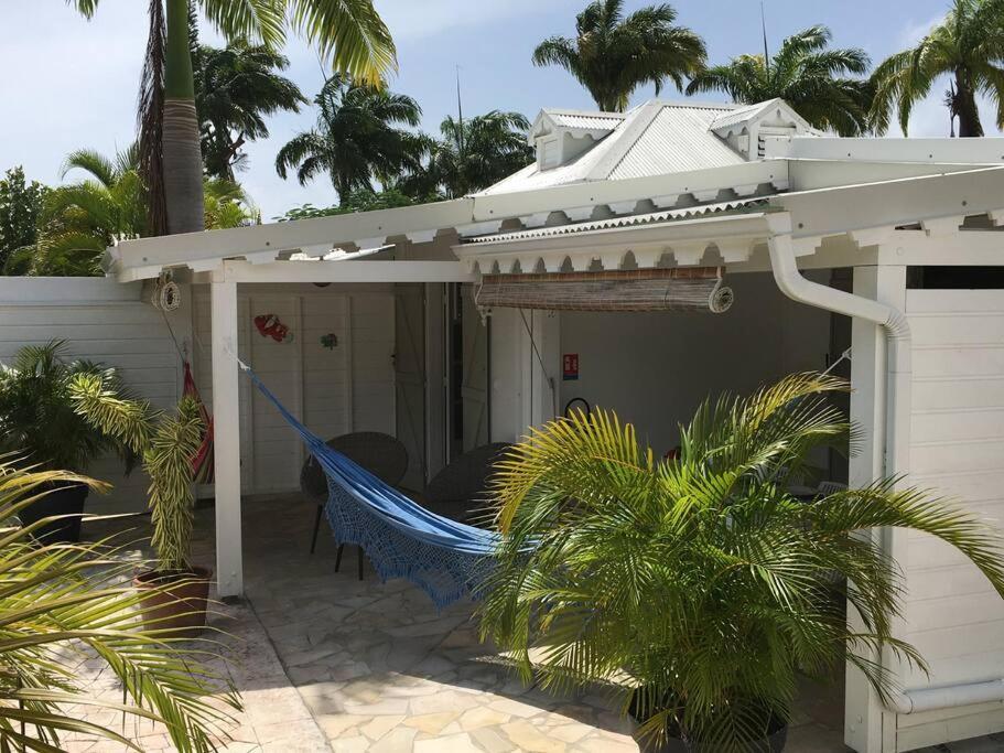 Villa Avec Piscine Privee Сен-Франсуа Экстерьер фото
